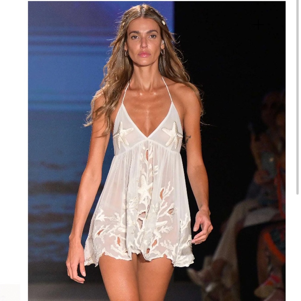 LESLIE AMON BABYDOLL STAR DRESS IN WHITE, SIZE EXTRA SMALL